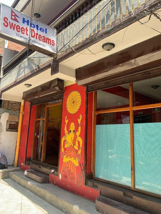 Hotel Sweet Dreams Thamel Kathmandu Bagian luar foto