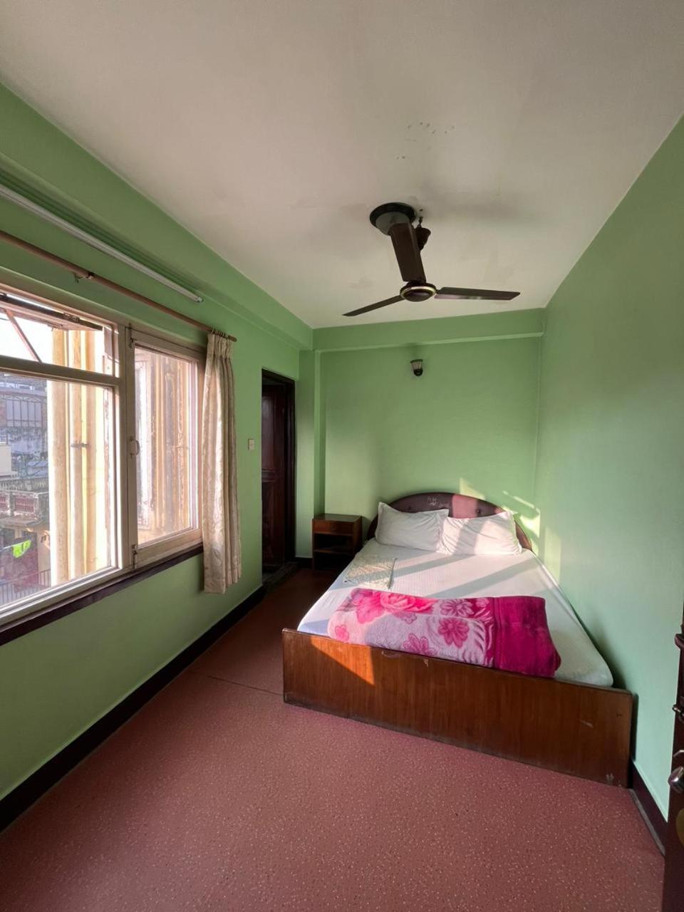 Hotel Sweet Dreams Thamel Kathmandu Bagian luar foto
